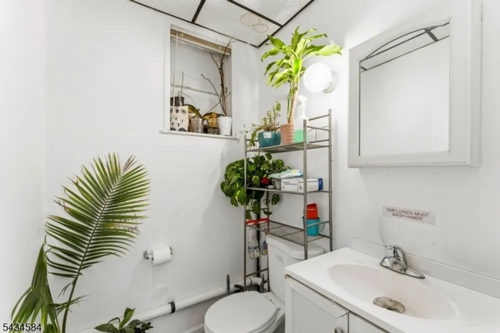 416 S 5th St, Elizabeth, NJ 07206