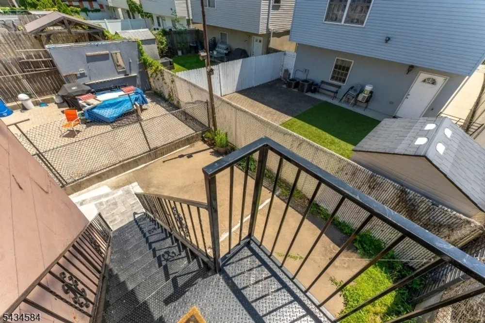 416 S 5th St, Elizabeth, NJ 07206
