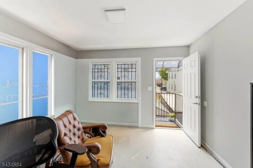 416 S 5th St, Elizabeth, NJ 07206