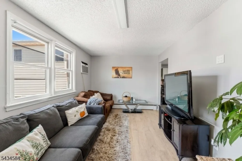 416 S 5th St, Elizabeth, NJ 07206