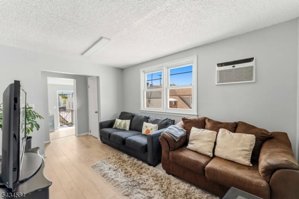 416 S 5th St, Elizabeth, NJ 07206