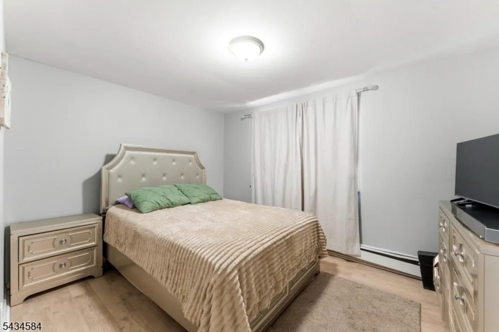 416 S 5th St, Elizabeth, NJ 07206