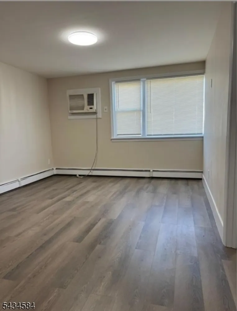 416 S 5th St, Elizabeth, NJ 07206