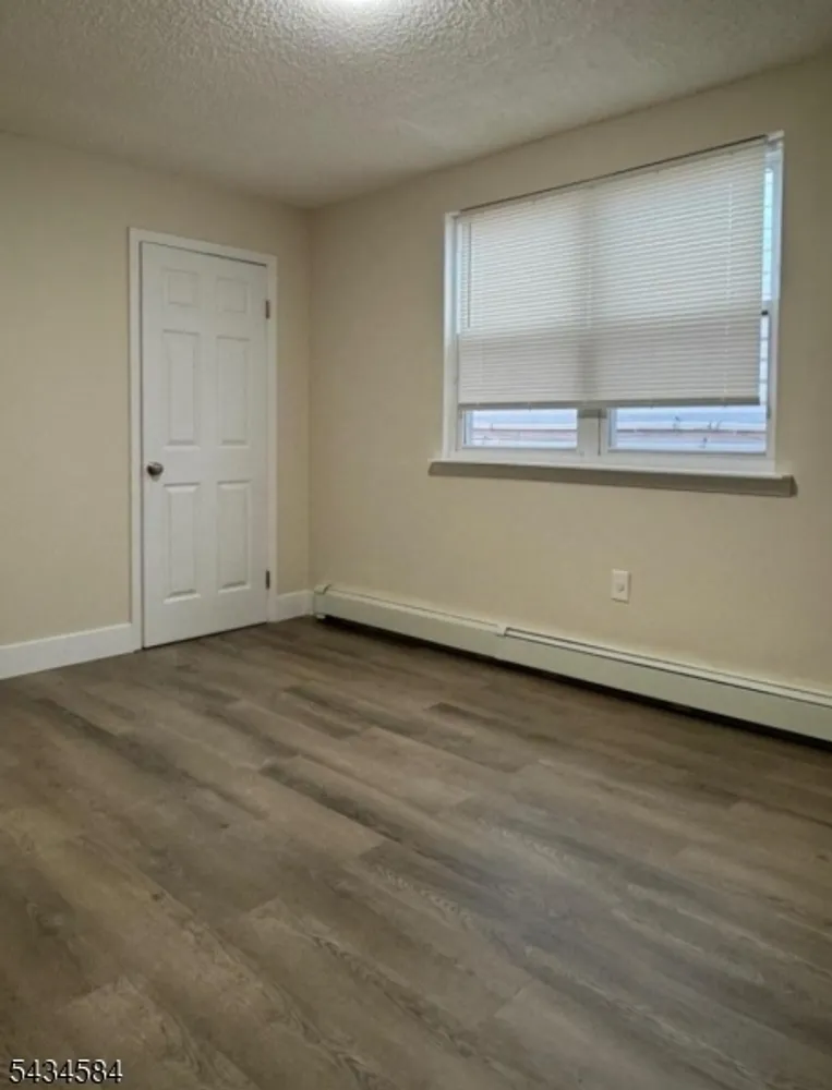 416 S 5th St, Elizabeth, NJ 07206