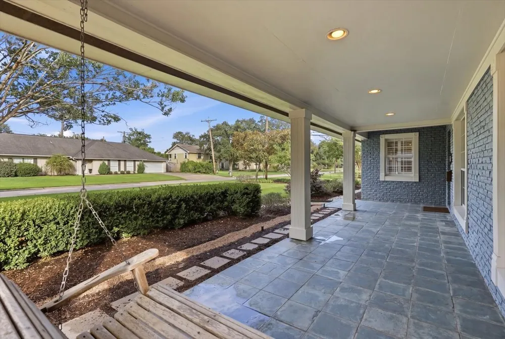 675 Belvedere Dr, Beaumont, TX 77706