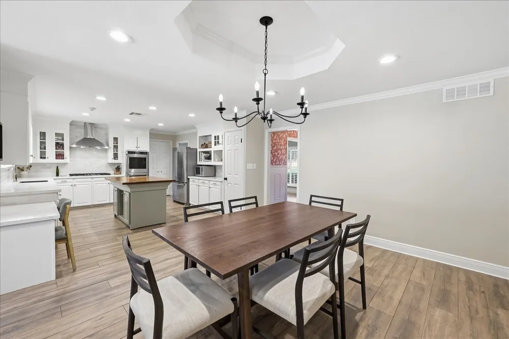 675 Belvedere Dr, Beaumont, TX 77706