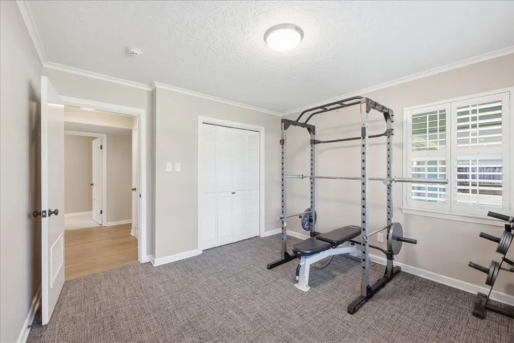 675 Belvedere Dr, Beaumont, TX 77706