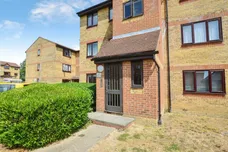Pioneer Way, Watford