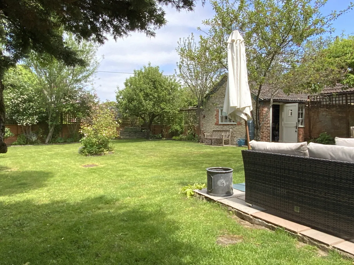 Quemerford, Calne, SN11 photo 2