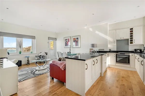 Esplanade Road, Newquay, TR7 photo 6