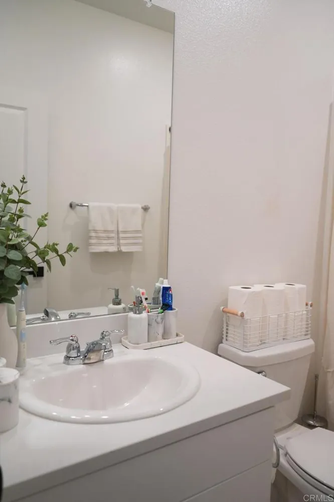 1816 Tapaderos St, Hemet, CA 92545