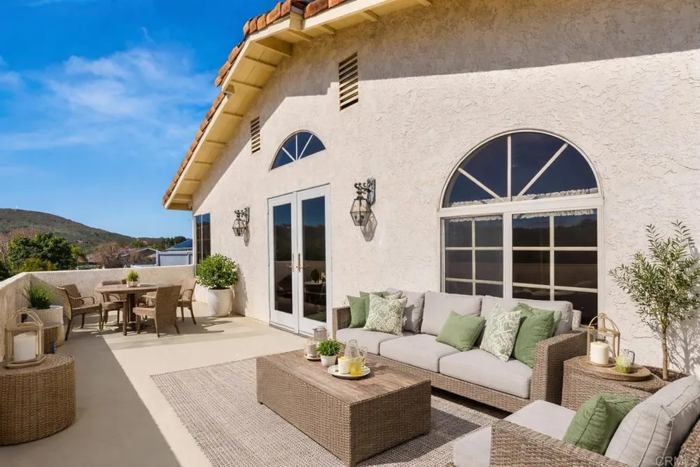 2731 Schenley Terrace, San Diego, CA 92122