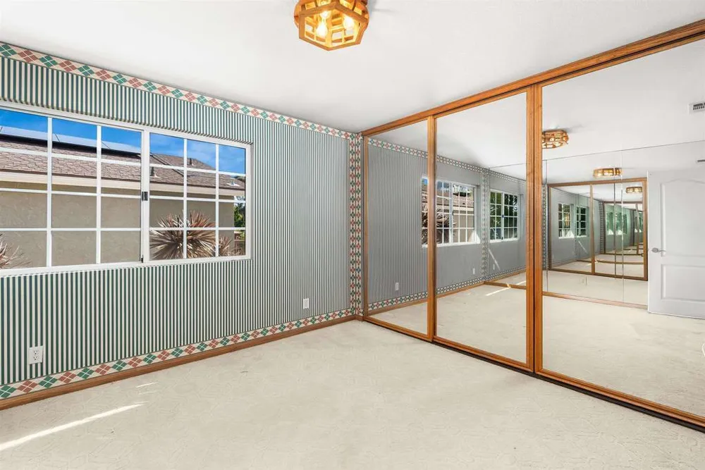 2731 Schenley Terrace, San Diego, CA 92122