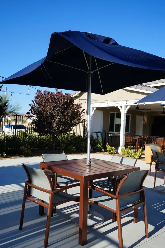 1816 Tapaderos St, Hemet, CA 92545