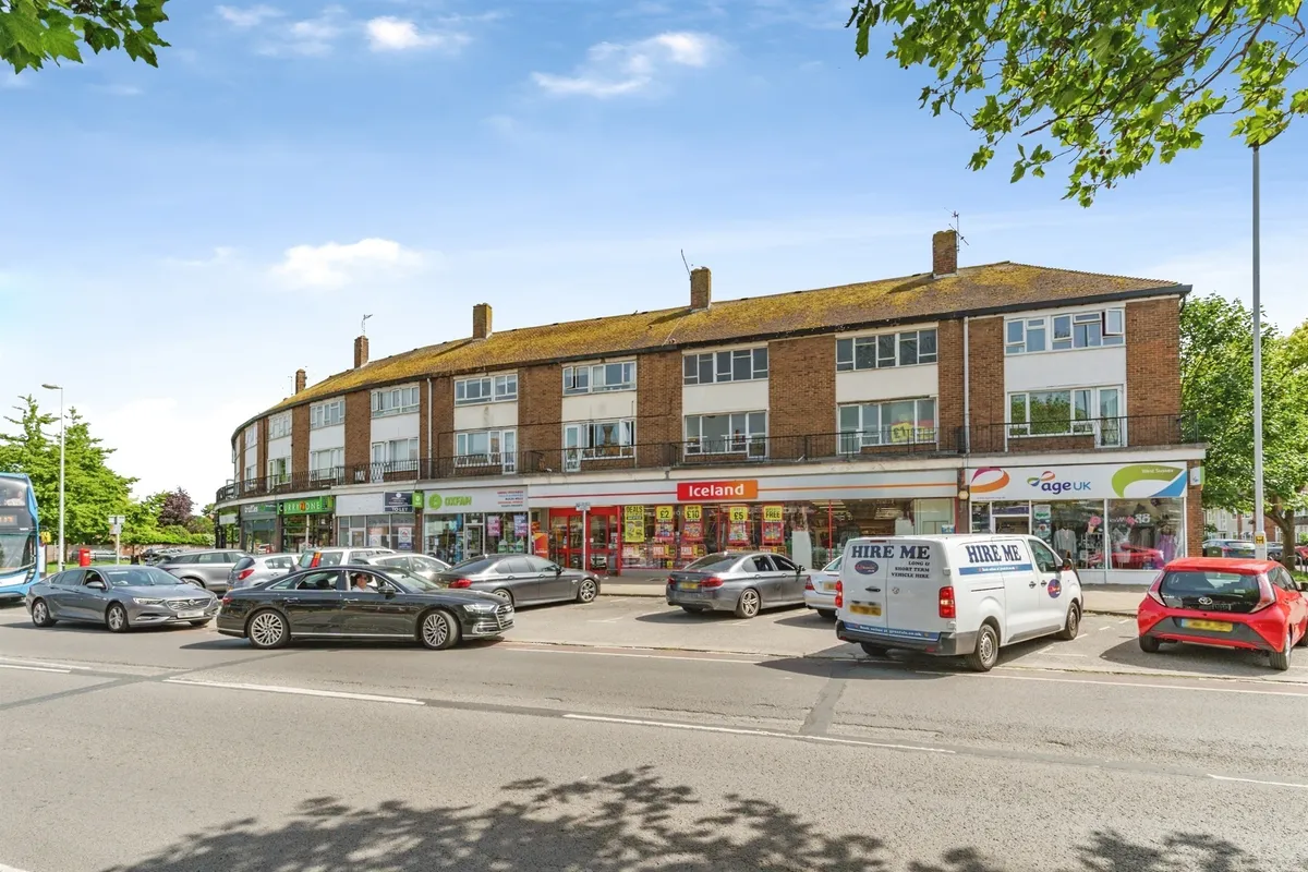 Wallace Parade, Goring-by-Sea, WORTHING