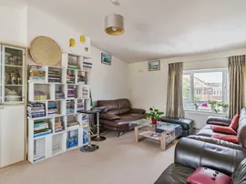 Wallace Parade, Goring-by-Sea, WORTHING thumb 3