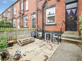 Langdale Terrace, Leeds thumb 2