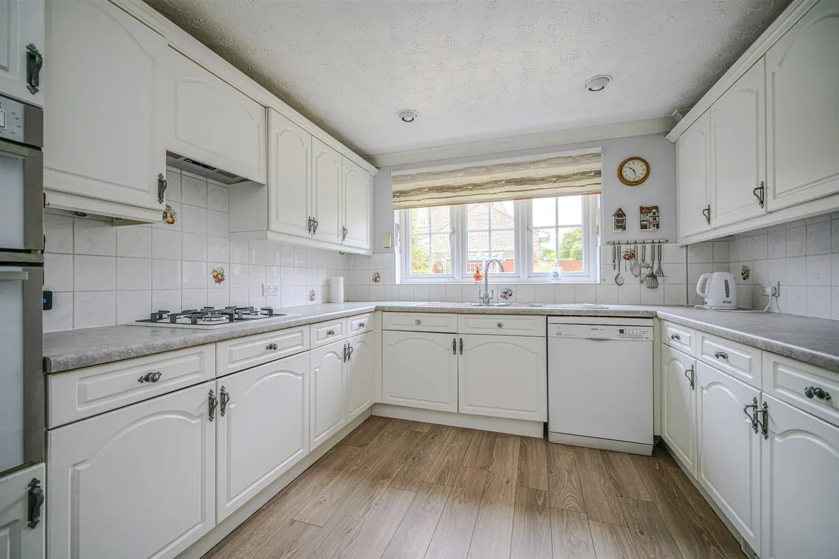 Hillfield Road, Hemel Hempstead, Hertfordshire, HP2 4AB