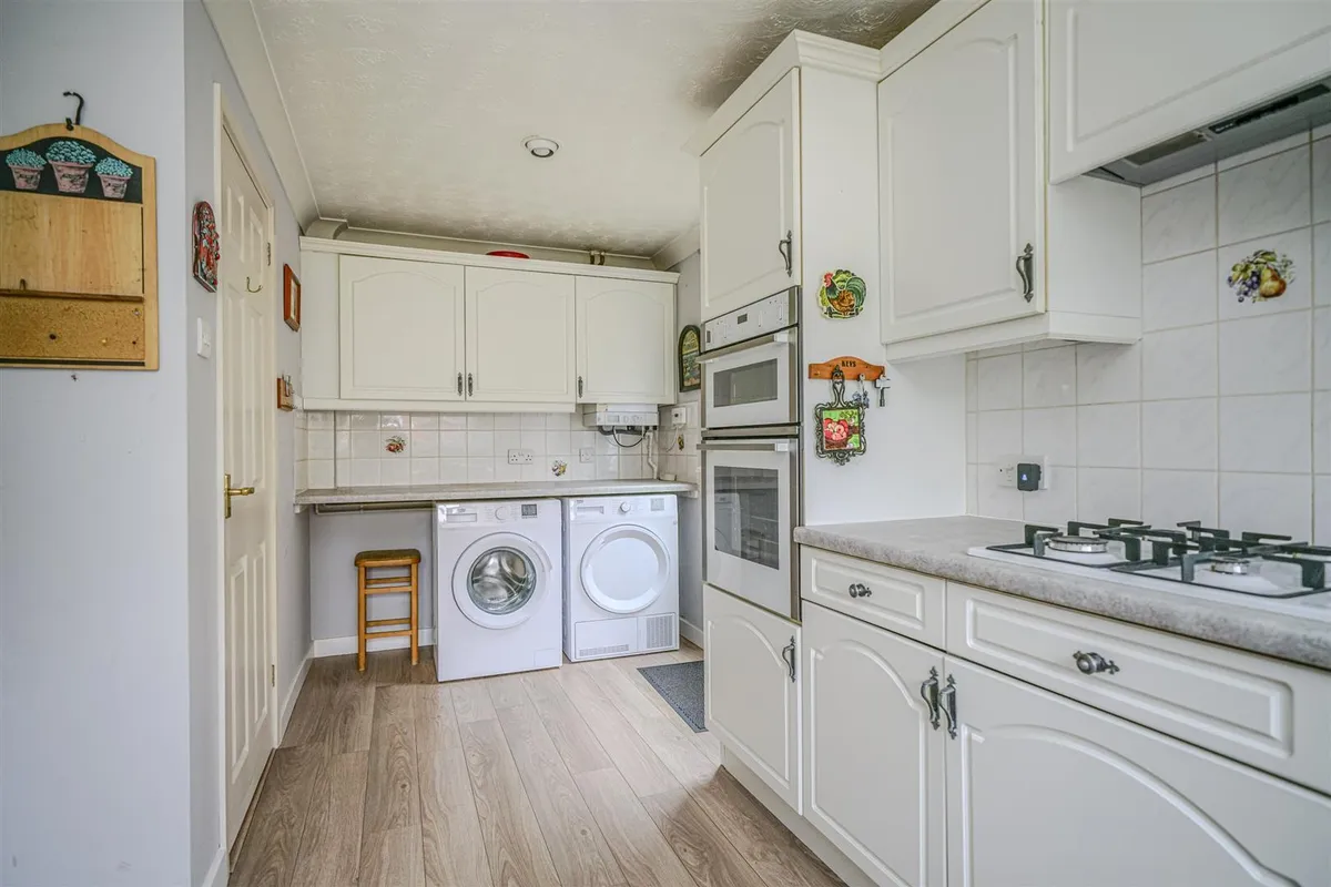 Hillfield Road, Hemel Hempstead, Hertfordshire, HP2 4AB