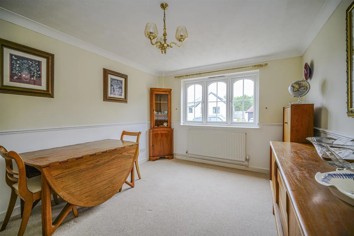 Hillfield Road, Hemel Hempstead, Hertfordshire, HP2 4AB