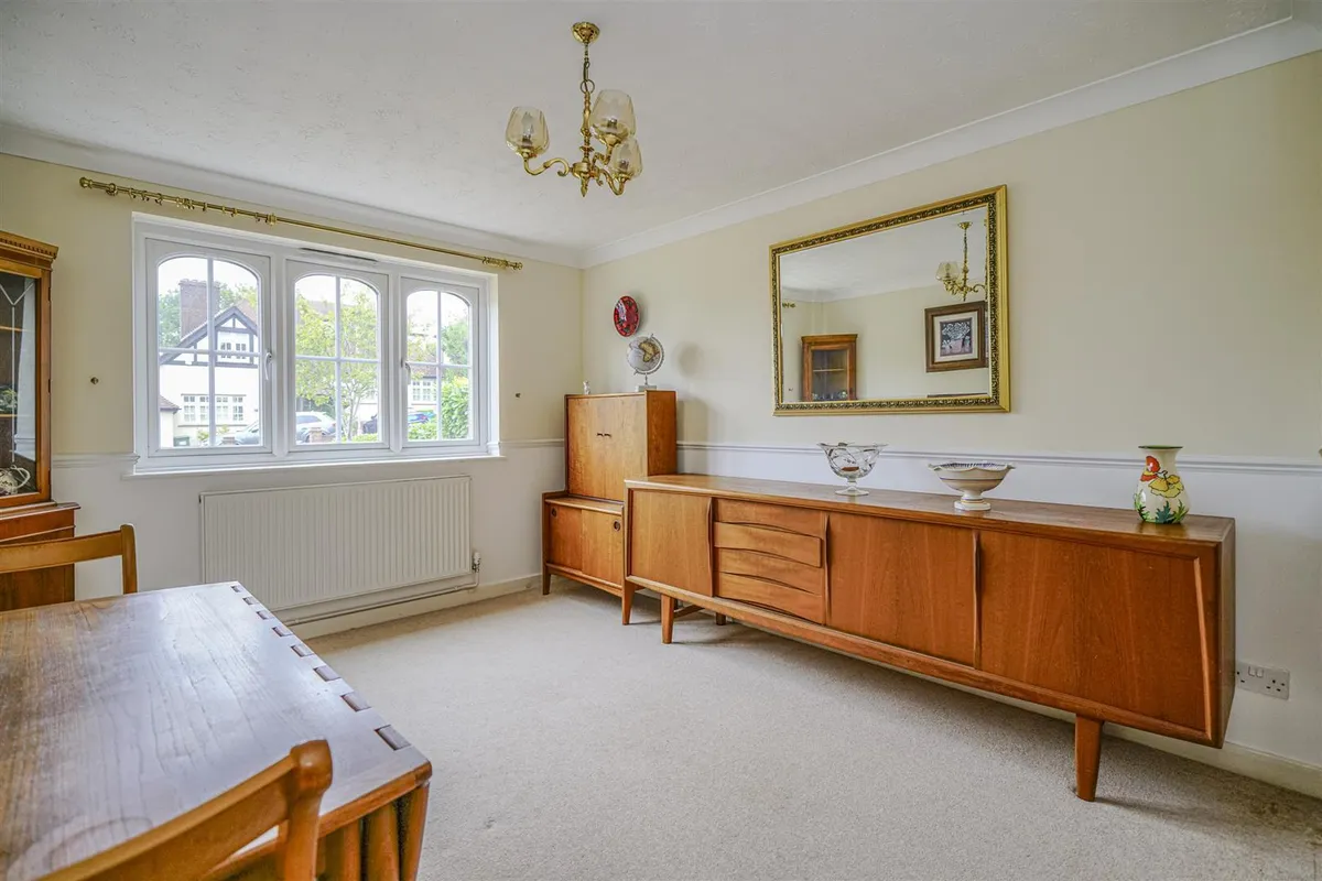 Hillfield Road, Hemel Hempstead, Hertfordshire, HP2 4AB