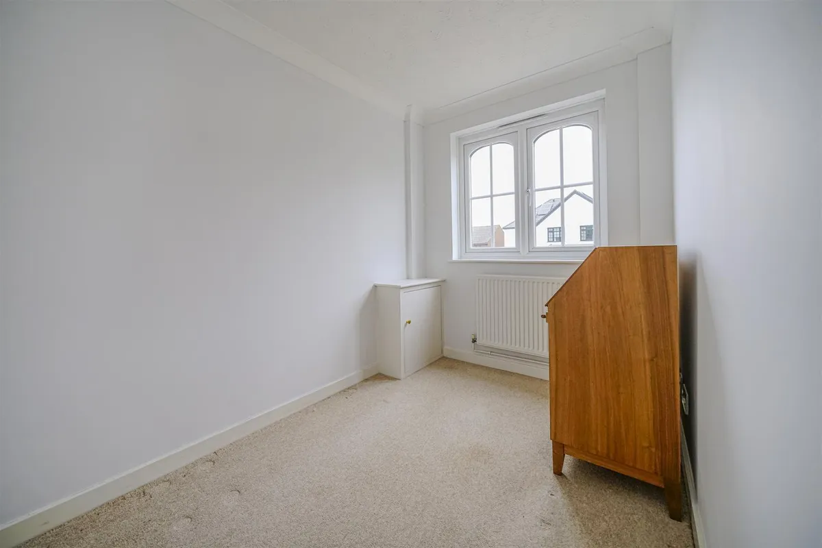 Hillfield Road, Hemel Hempstead, Hertfordshire, HP2 4AB