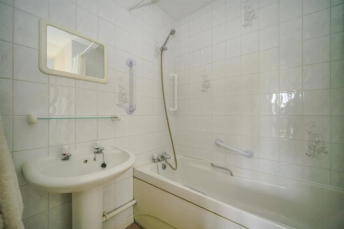 Hillfield Road, Hemel Hempstead, Hertfordshire, HP2 4AB