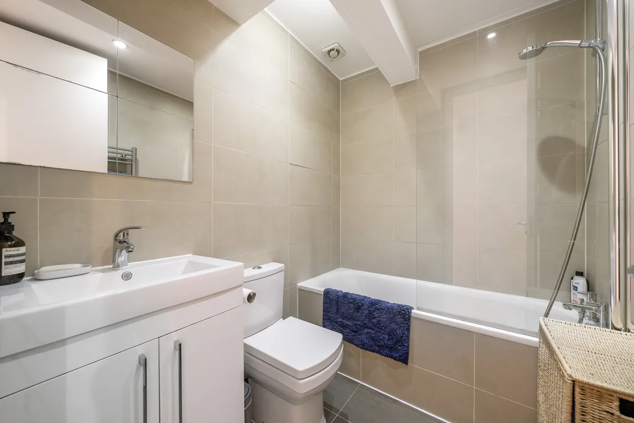 Kilburn Park Road, London, NW6 photo 6