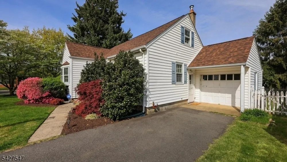 1 Roselle Ave, Cranford, NJ 07016