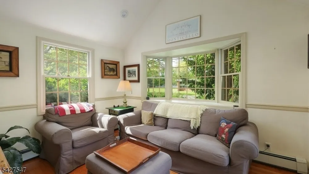 1 Roselle Ave, Cranford, NJ 07016