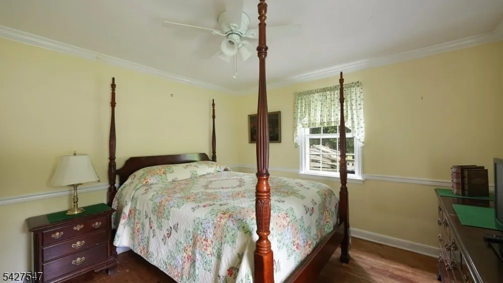 1 Roselle Ave, Cranford, NJ 07016