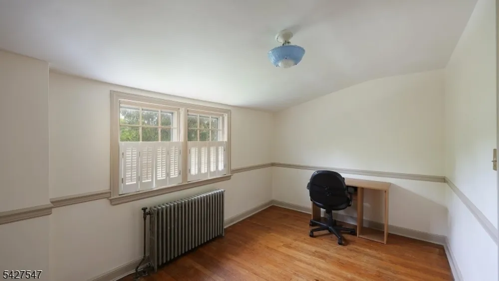 1 Roselle Ave, Cranford, NJ 07016