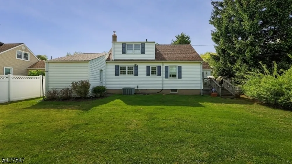 1 Roselle Ave, Cranford, NJ 07016