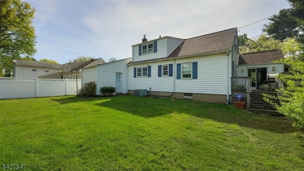 1 Roselle Ave, Cranford, NJ 07016