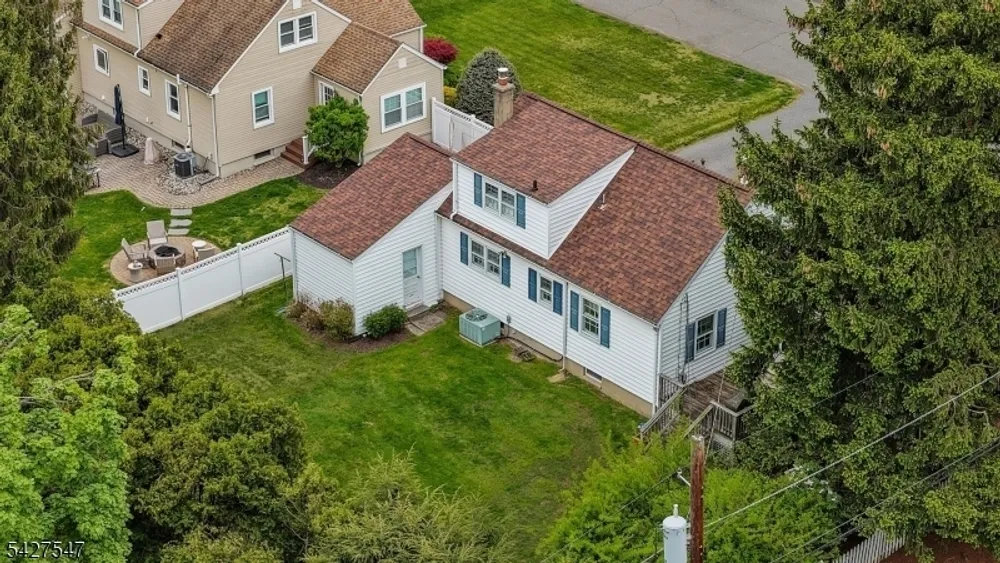 1 Roselle Ave, Cranford, NJ 07016