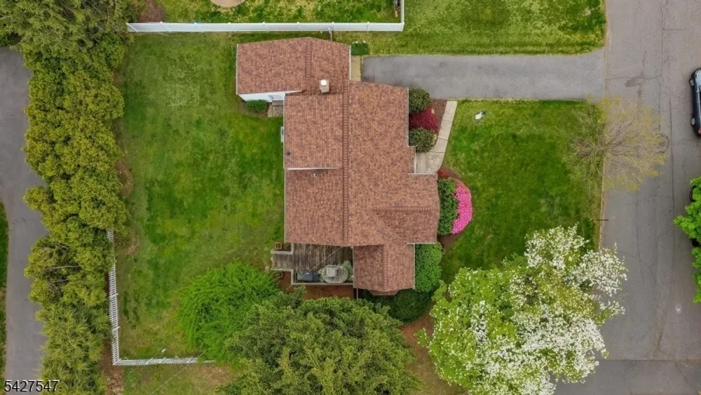 1 Roselle Ave, Cranford, NJ 07016