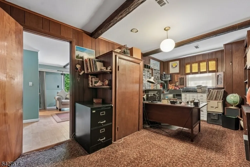 66 Warwick Circle, Springfield, NJ 07081