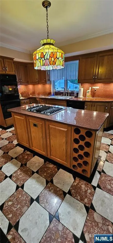 309 Paul Ct, Wyckoff, NJ 07481