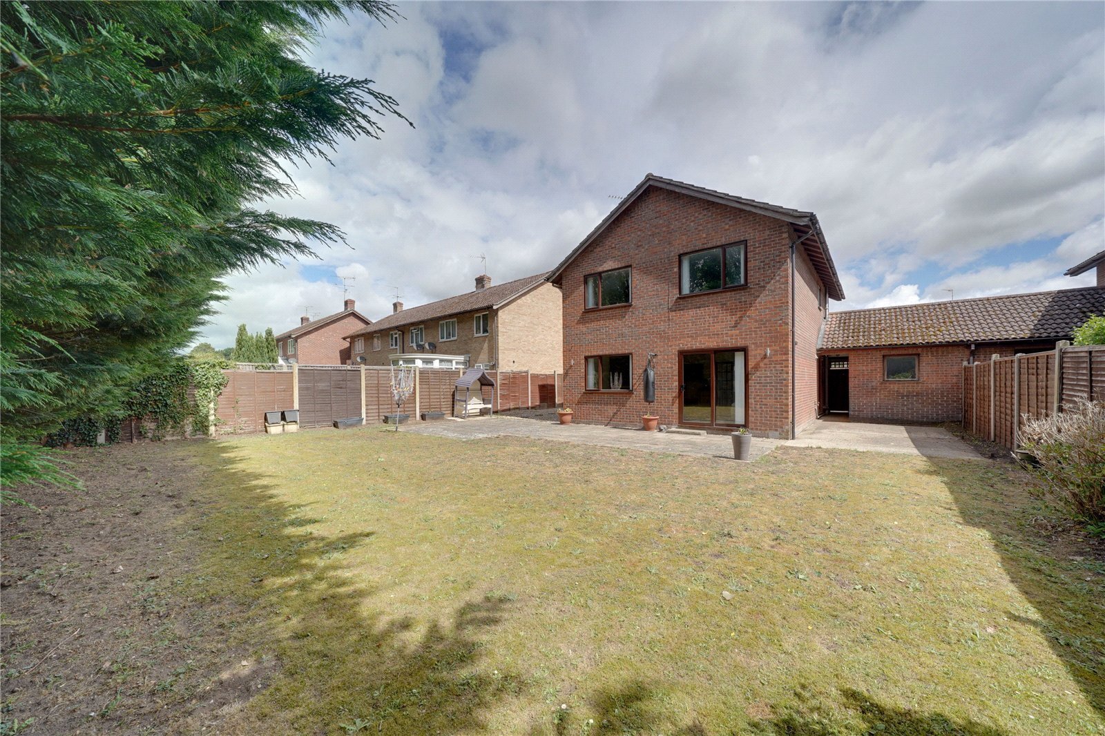 Mulberry Close, Mildenhall, Bury St. Edmunds, Suffolk, IP28 Image 11
