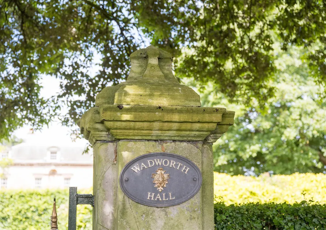 Wadworth Hall, Wadworth