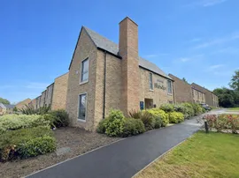 Thames View, Blunsdon, Swindon photo