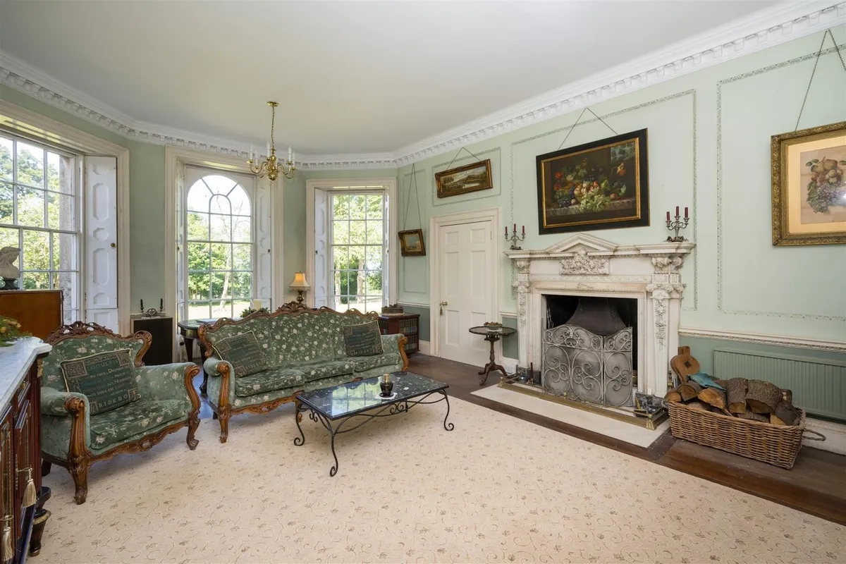 Wadworth Hall, Wadworth