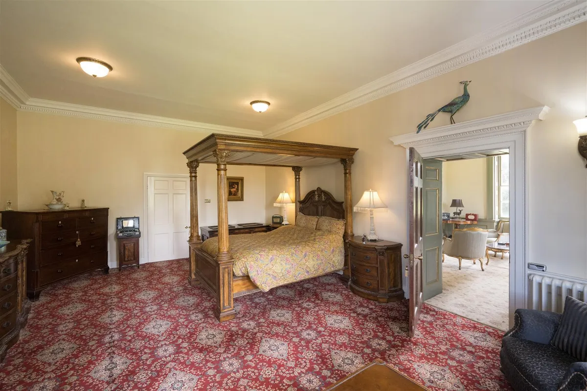 Wadworth Hall, Wadworth