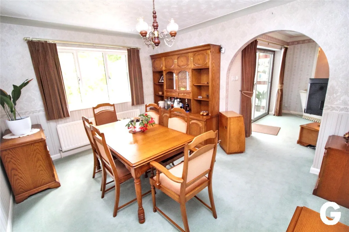 Evans Close, Ashley Heath, Ringwood, Hampshire, BH24