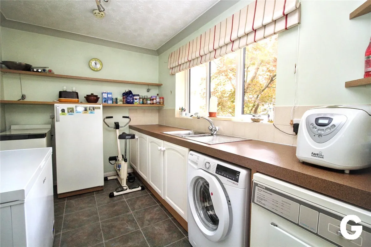 Evans Close, Ashley Heath, Ringwood, Hampshire, BH24