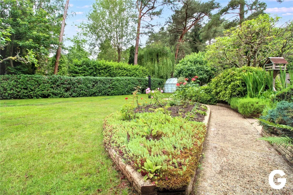 Evans Close, Ashley Heath, Ringwood, Hampshire, BH24