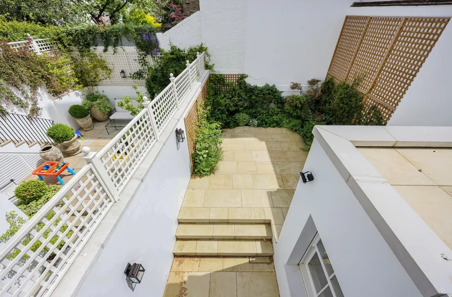 Property Photo 30