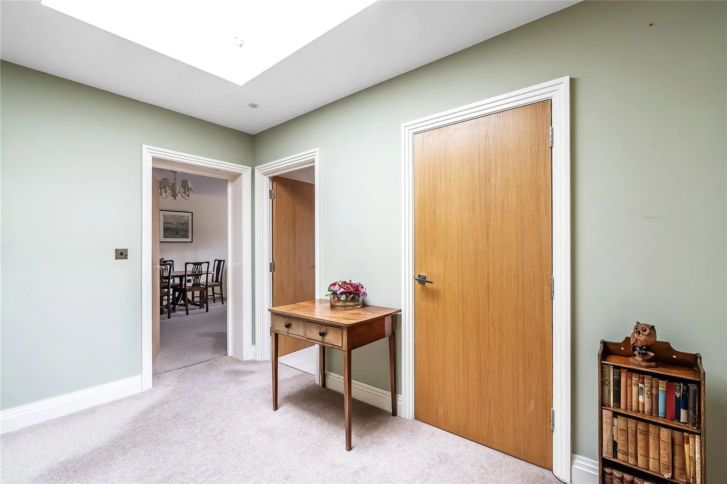 Station Approach, Oxted, RH8 photo 14