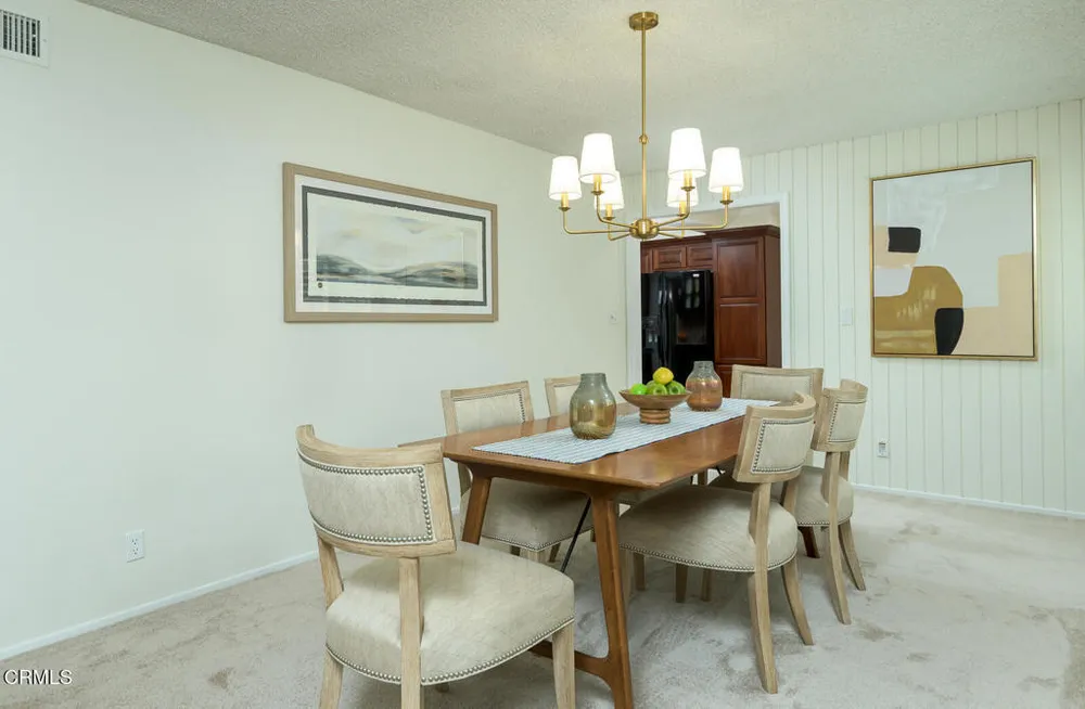 1740 Hillfair Dr, Glendale, CA 91208-2710