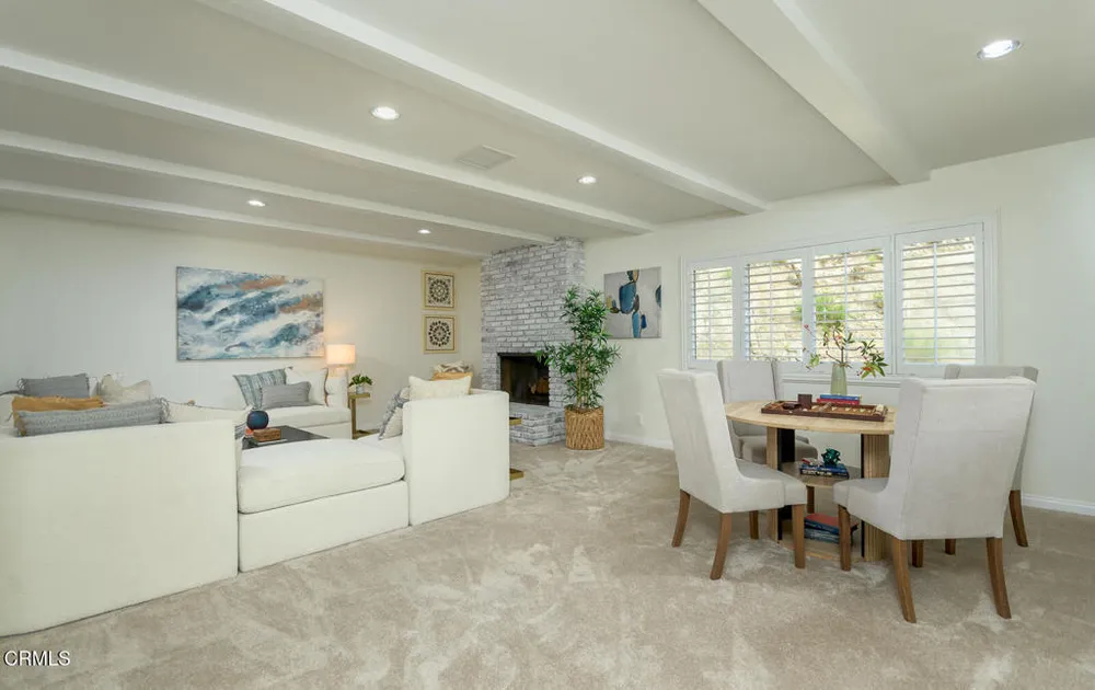 1740 Hillfair Dr, Glendale, CA 91208-2710